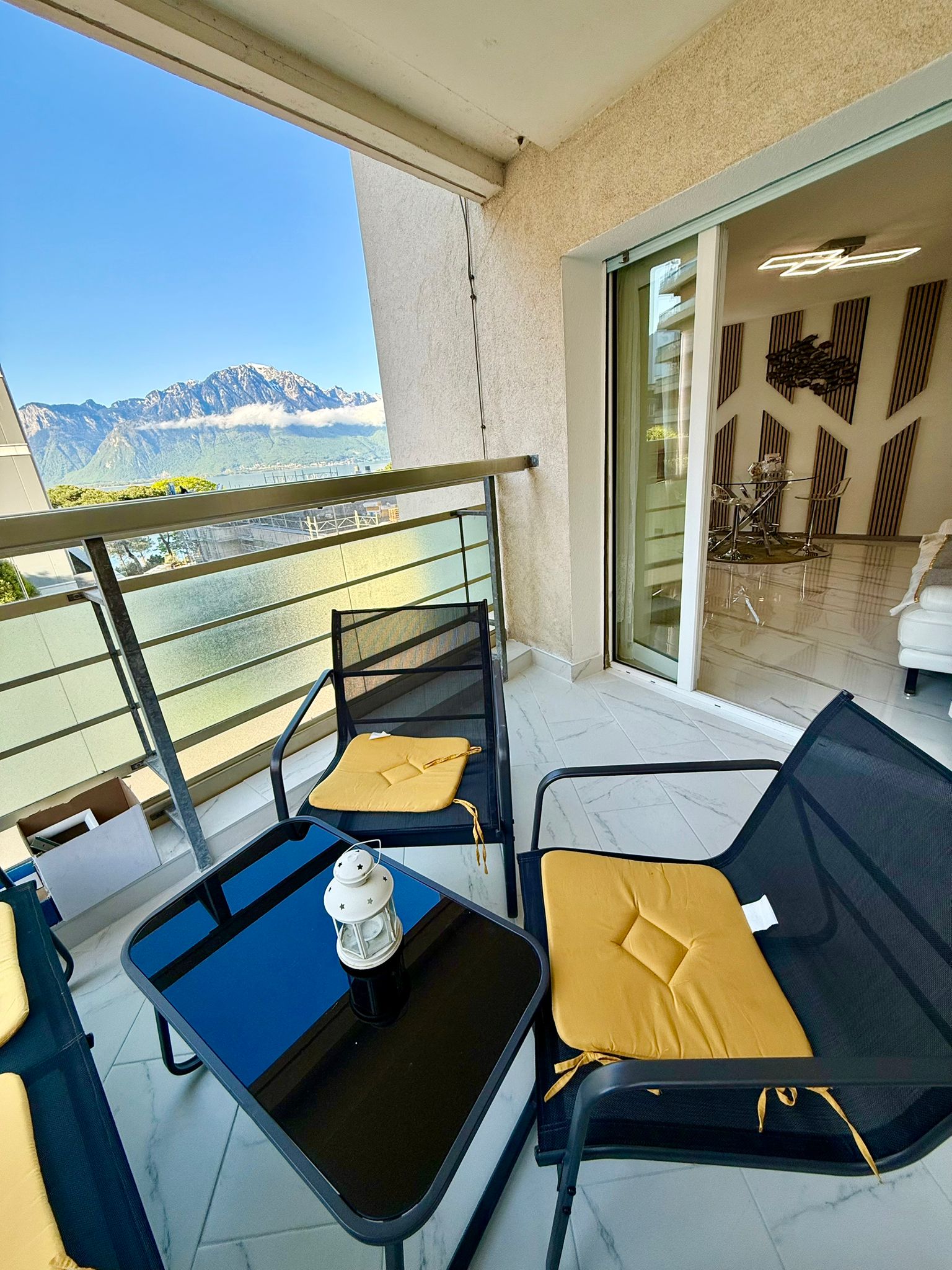 4.5-Room Apartment — Av. Casino 33